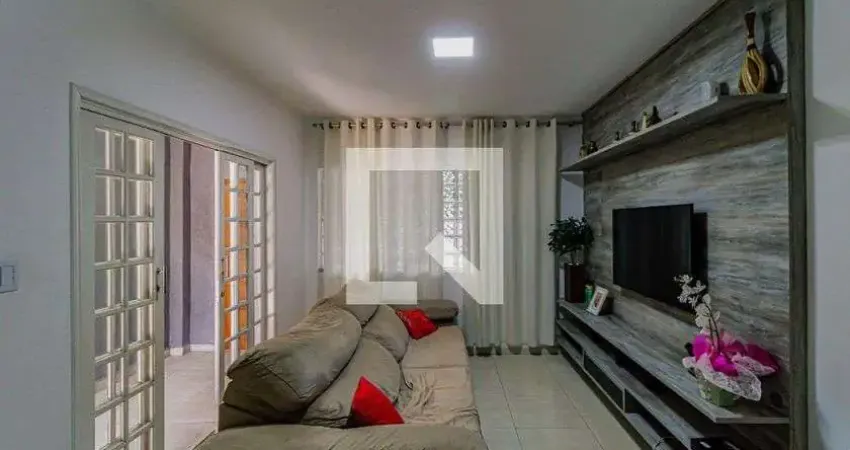 Casa com 3 quartos à venda na Avenida Bolonha, --, Jaguaré, São Paulo