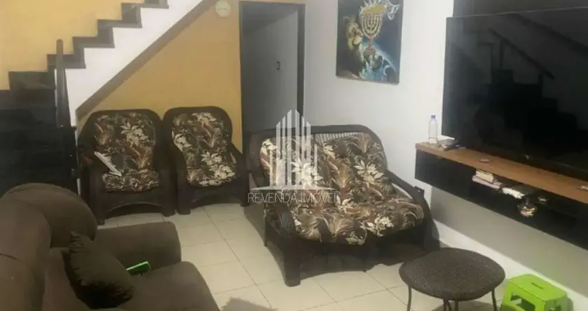 Casa à venda em São Paulo-SP, Jardim Roseli: 4 quartos, 1 suíte, 1 sala, 3 banheiros, 2 vagas de garagem, 250m². Venha conferir esta oportunidade única!