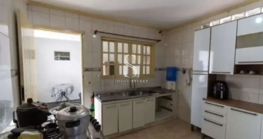 Casa assobradada residencial de 250m² com 3 dormitórios (1 suíte) e 2 vagas á venda no rio pequeno