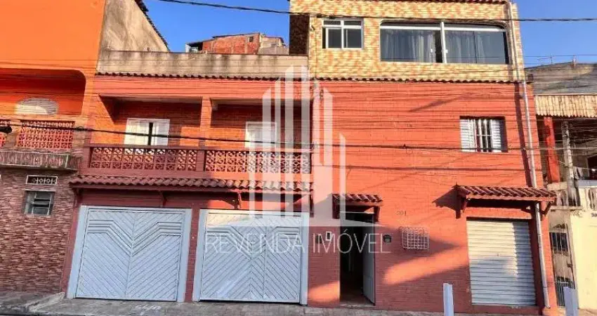 Casa a venda excelente para quem deseja investir e ter uma renda extra