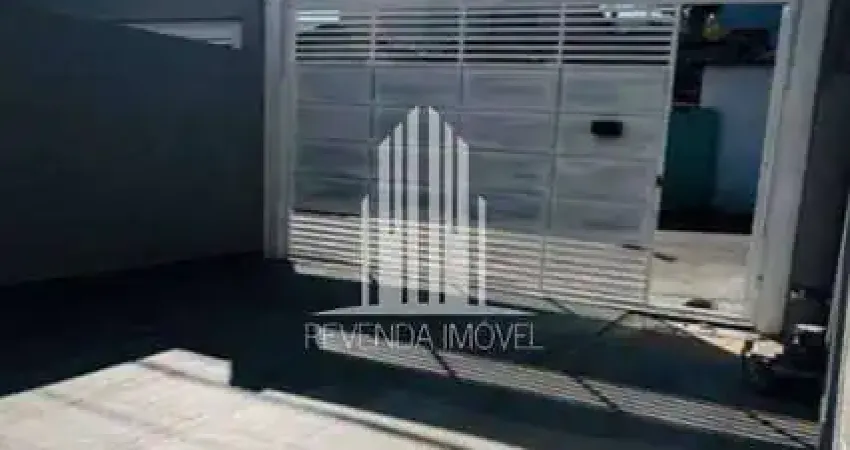 Linda casa à venda em Cotia-SP, Parque São George: 3 quartos, 1 suíte, 1 banheiro, 117,52 m² de área.