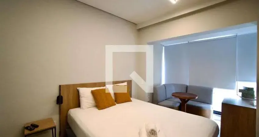 Kitnet / Stúdio à venda na Rua Alves Guimarães, --, Pinheiros, São Paulo