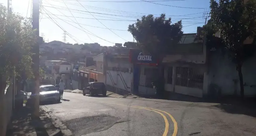 CASA ASSOBRADADA 150m2, LOCAL TRANQUILO- CENTRO - DIADEMA - SP.