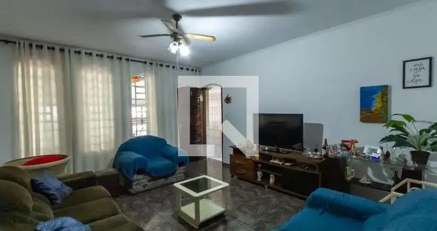 Casa com 3 quartos à venda na Rua Alemanha, --, Taboão, São Bernardo do Campo