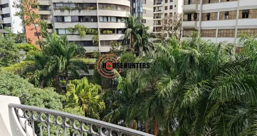 Cobertura Duplex à Venda Real Parque Morumbi, 4 Suítes, 2 Salas, 6 Banheiros, 3 Vagas 260m² de Luxo e Conforto