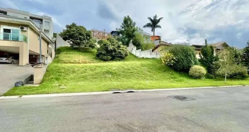 Terreno à venda na Estrada do Embu, Jardim Torino, Cotia