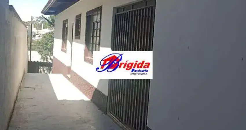 Ótima oportunidade! Casa com 2 dor, localizada no km 26 da Raposo Tavares!