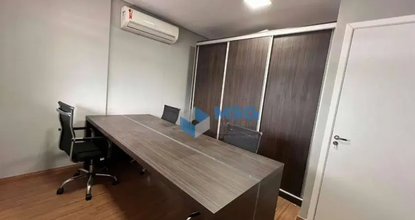 Sala Comercial Mobiliada no Porto de Santos: 45m², 4 Ambientes, 1 Vaga | Padrão Cyrela