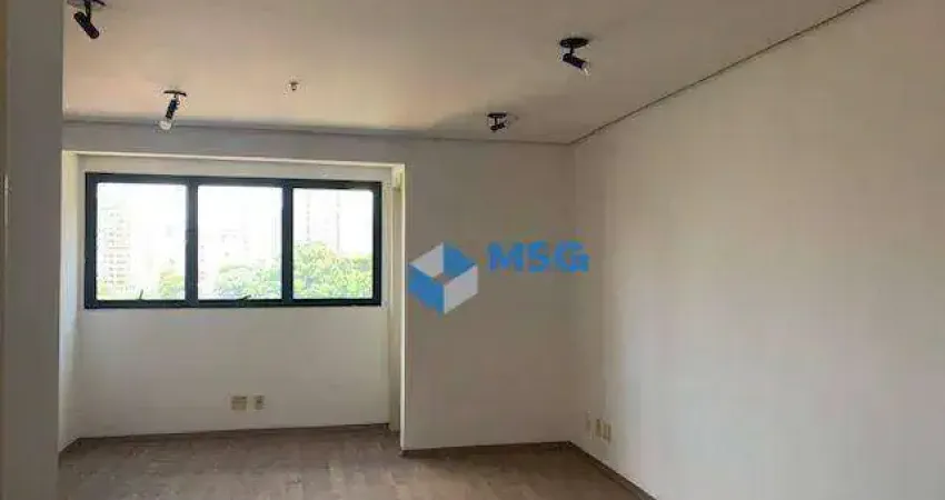 Sala Comercial com vão livre, 2 banheiros e vaga na Vila Clementino