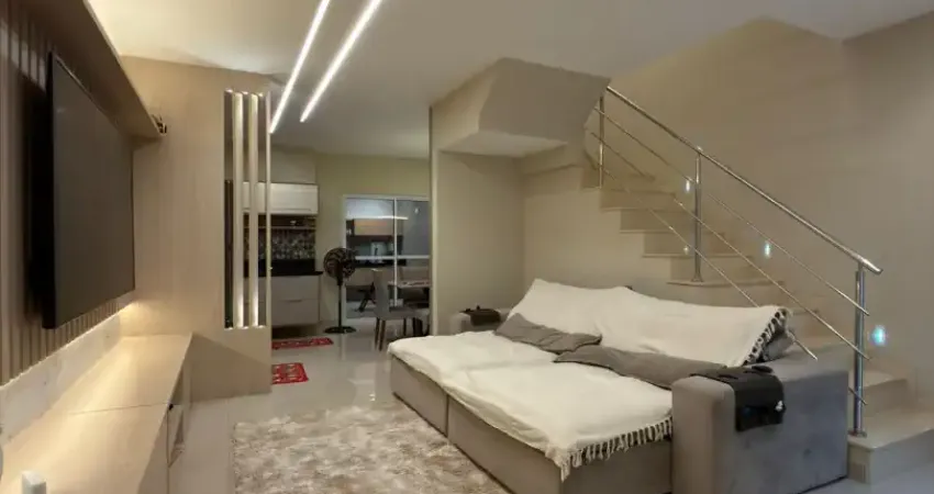 Casa Geminada 2 Quartos | 2 Suítes | Acabamento de Alto Patrão