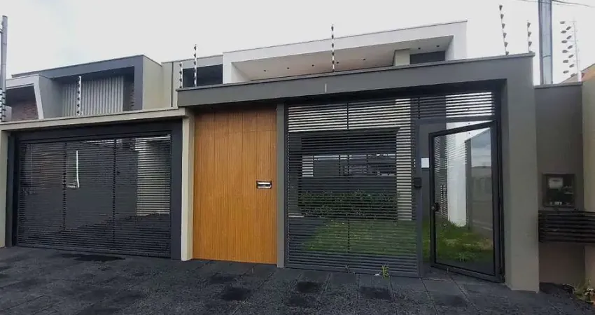 Imovel Alto Padrão com 03 Suítes, area gourmet com planejados, sala com direito alto.