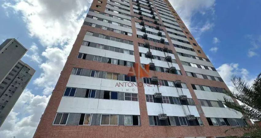 Apartamento com 2 dormitórios à venda, 48 m² por R$ 215.000,00 - Cambeba - Fortaleza/CE
