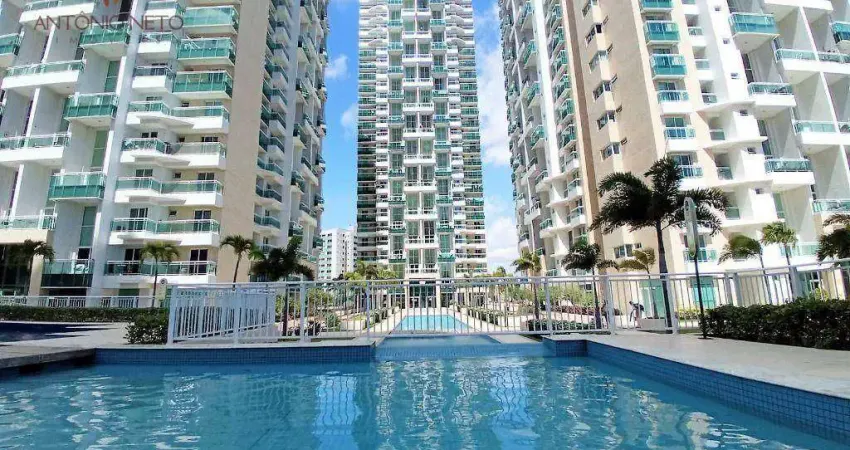 Apartamento com 2 dormitórios à venda, 82 m² por R$ 735.000,00 - Guararapes - Fortaleza/CE