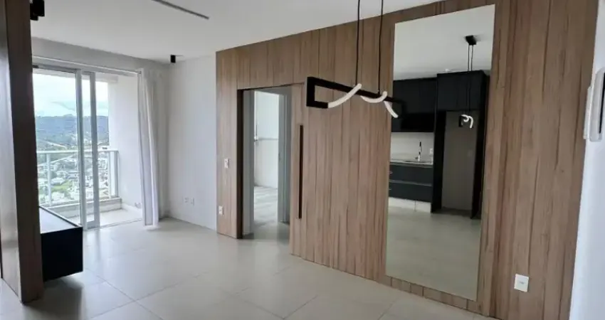 Apartamento com armários planejados na Praia Brava - Itajaí