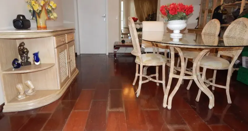 Excelente Sobrado no Novo Mundo, com 170 m², por R$ 650.000,00