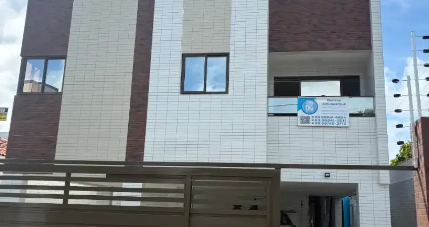 Linda cobertura em uma das melhores localizações de João Pessoa