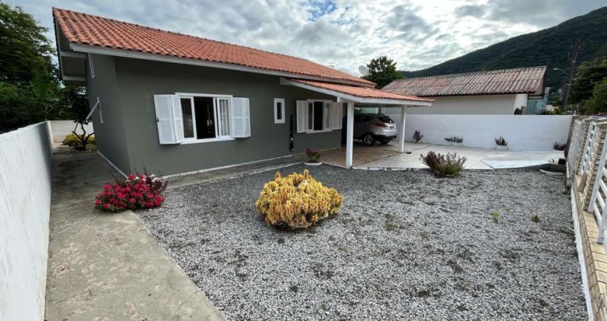 Casa para Venda em Florianópolis, São João do Rio Vermelho, 3 dormitórios, 1 suíte, 3 banheiros, 2 vagas
