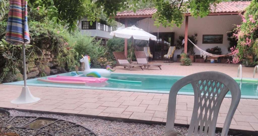 Casa para Venda em Florianópolis, São João do Rio Vermelho