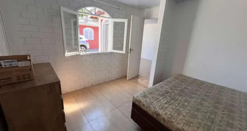 Casa para Venda em Florianópolis, Ingleses do Rio Vermelho, 2 dormitórios, 1 banheiro, 2 vagas