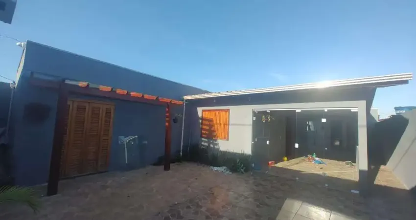 Casa para Venda em Arroio do Sal, 3 dormitórios, 1 suíte, 3 banheiros, 2 vagas