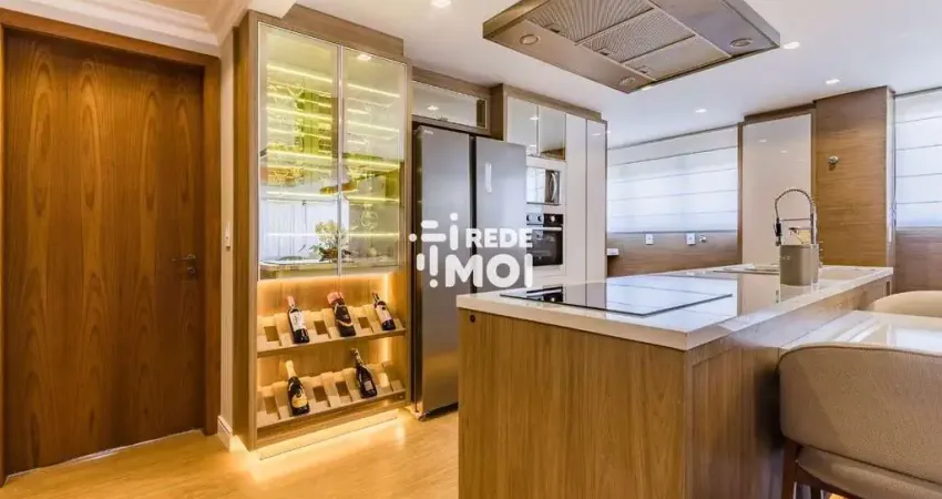 Apartamento com 3 quartos e 167m² à venda em Mont Serrat, Porto Alegre.