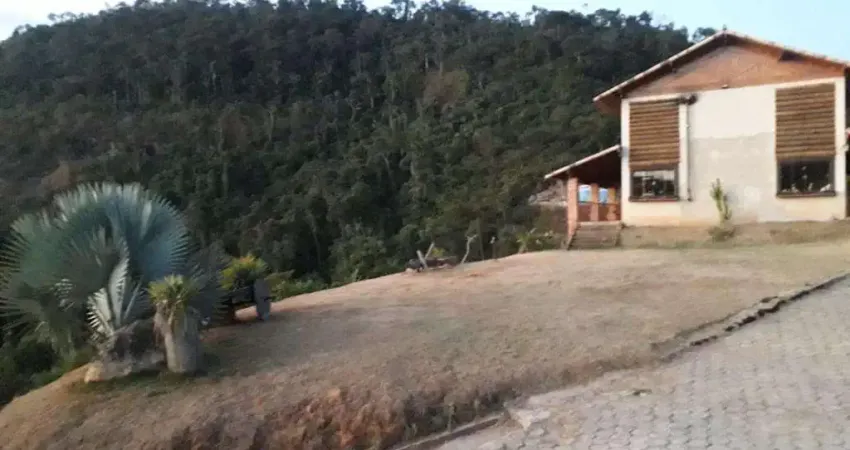 Casa com 3 dormitórios à venda, 300 m² por R$ 1.200.000,00 - Retiro - Juiz de Fora/MG