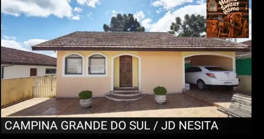 Casa com 3quartos sendo um deles suite, sala de jogos , amplo terreno