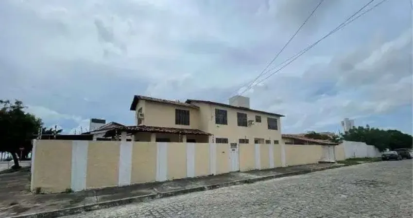 Ampla Casa Reformada com 330 m² no Jardim Treze de Maio – Conforto e Praticidade