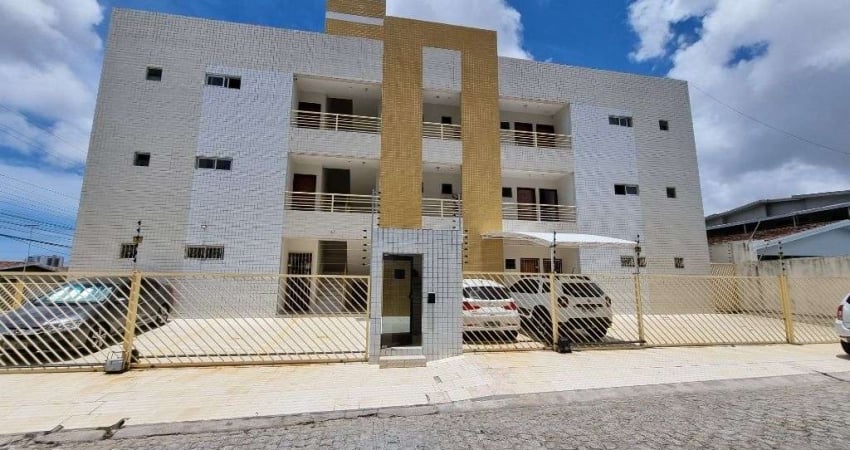 Apartamento com 2 dormitórios à venda, 64 m² por R$ 275.000,00 - Jardim 13 de Maio - João Pessoa/PB