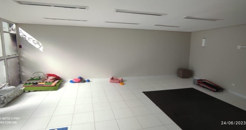 Imóvel comercial no Seminário