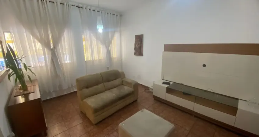 Casa Ampla no Alto do Ipiranga – Rua Gaspar Conqueiro – 220m² de Área Construída