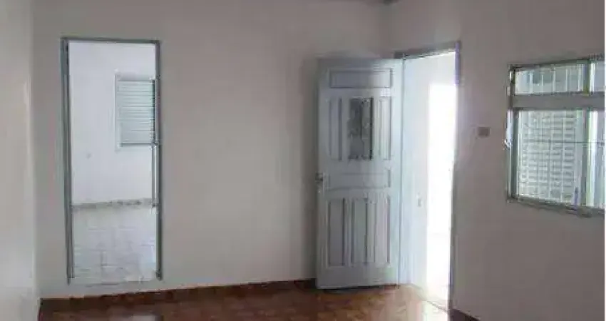Imóvel à venda no Jardim Clímax composto por duas casas mais salão comercial na frente.