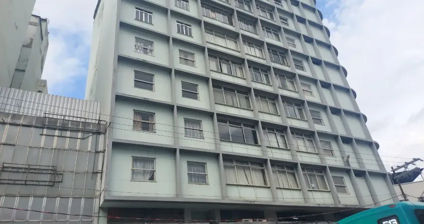 Apartamento com 3 quartos para alugar na Avenida Getúlio Vargas, 604, Centro, Juiz de Fora