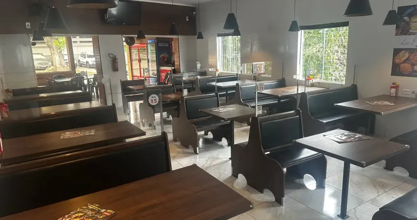 Vendo ponto comercial pizzaria/restaurante em funcionamento + de 30 anos