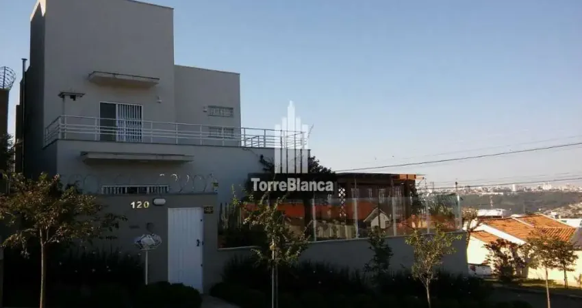 Sobrado com 3 dormitórios à venda