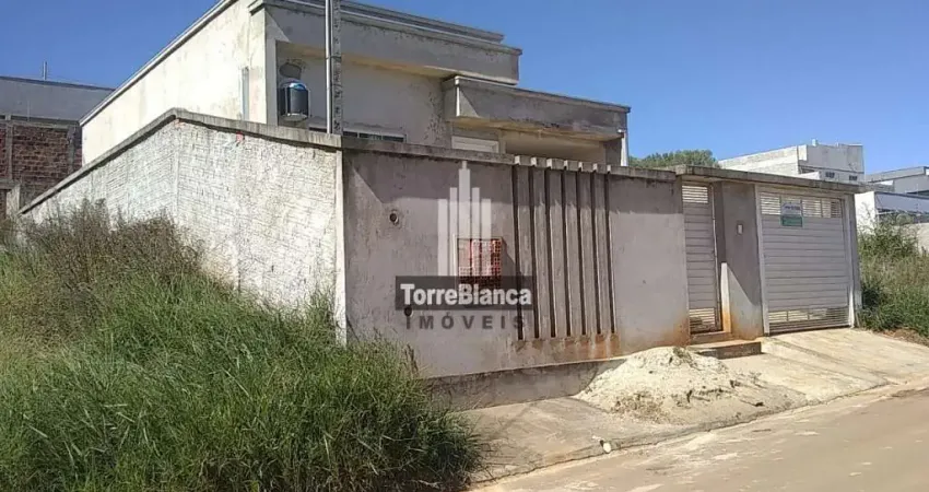 Casa à Venda no Residencial Le Parc, 3 Quartos, 1 Suíte, Terreno de 200m² e Edícula