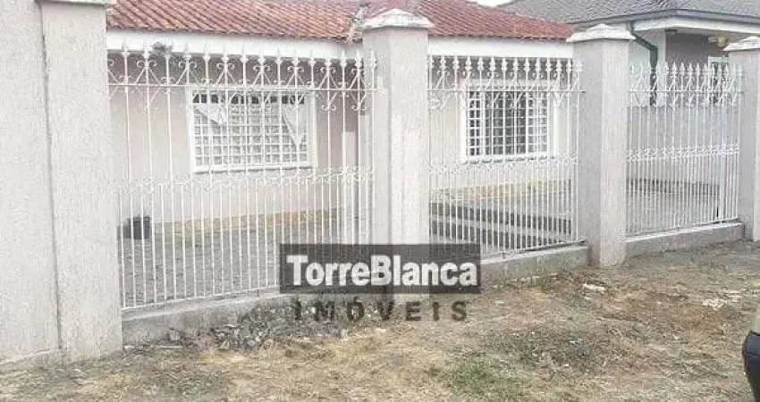 Casa com 3 suítes e piscina à venda, 580 m² por R$ 860.000,00 - Órfãs - Ponta Grossa/PR