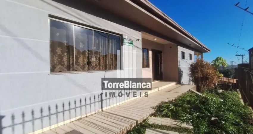 Casa Comercial ou Residencial paravenda e locação, 4 quartos sendo 1 suíte, 3 banheiros, 4 vagas, C