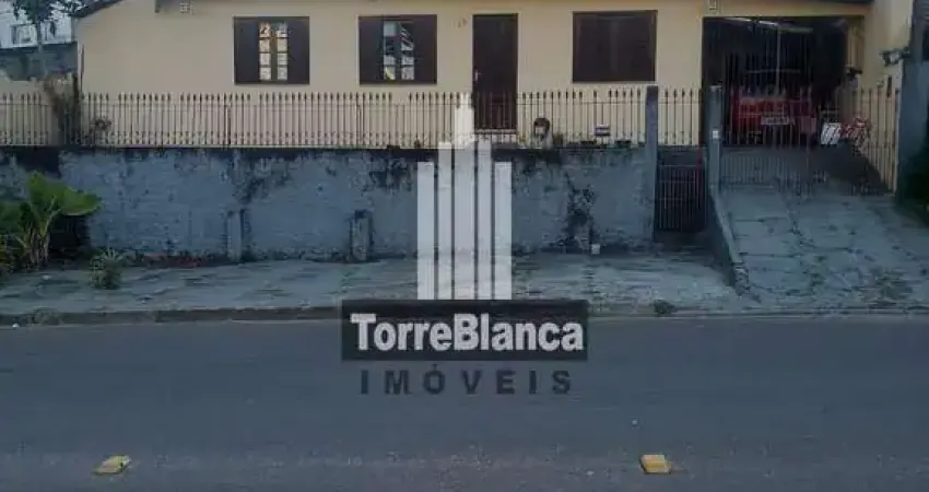 Casa à Venda com Acesso por Duas Ruas – Jardim Carvalho, Ponta Grossa/PR