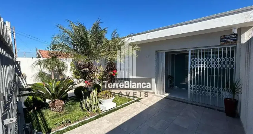 Casa à venda, 3 quartos sendo 1 suíte, 3 banheiros, 2 vagas de garagem, 448 m² total, Próximo ao Sh