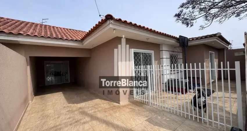 Locação - casa com 3 quartos (sendo 1 suíte), 2 vagas, churrasqueira, quintal amplo, uvaranas.