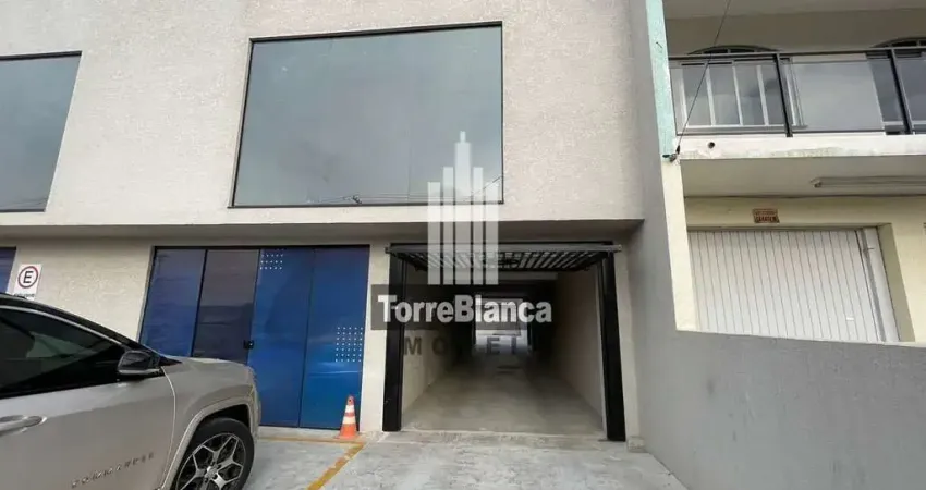 Locação - sala comercial, 2 banheiros, 2 vagas de garagem, chapada.