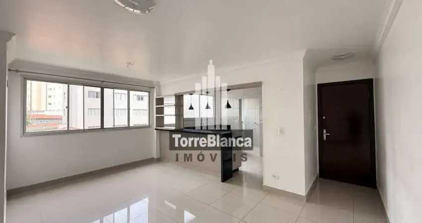 Apartamento semimobiliado com 3 quartos para locação, Estrela.