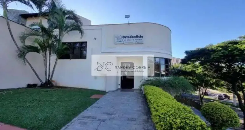 Casa comercial à venda no Quebec, Londrina