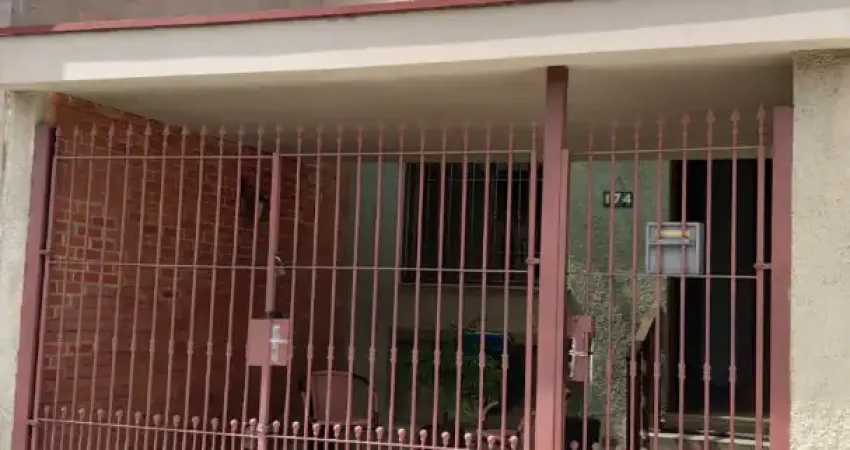 Imóvel à venda em excelente localização, próximo ao Museu do Ipiranga C/VAGA