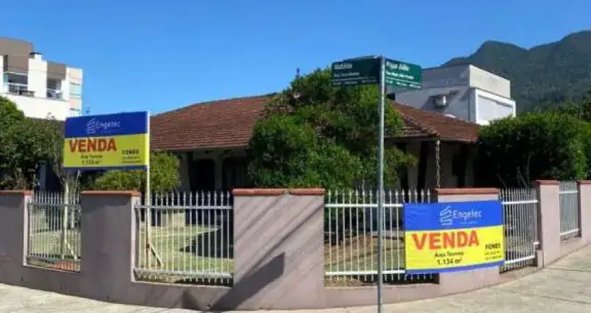 Casa à venda na Vila Lalau, Jaraguá do Sul