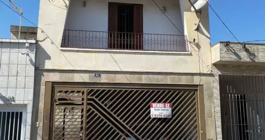 Imperdível oportunidade! Casa à venda na Vila Maria Baixa, São Paulo-SP, 3 quartos, 1 suíte, 2 salas, 1 banheiro, 2 vagas de garagem, 125m².