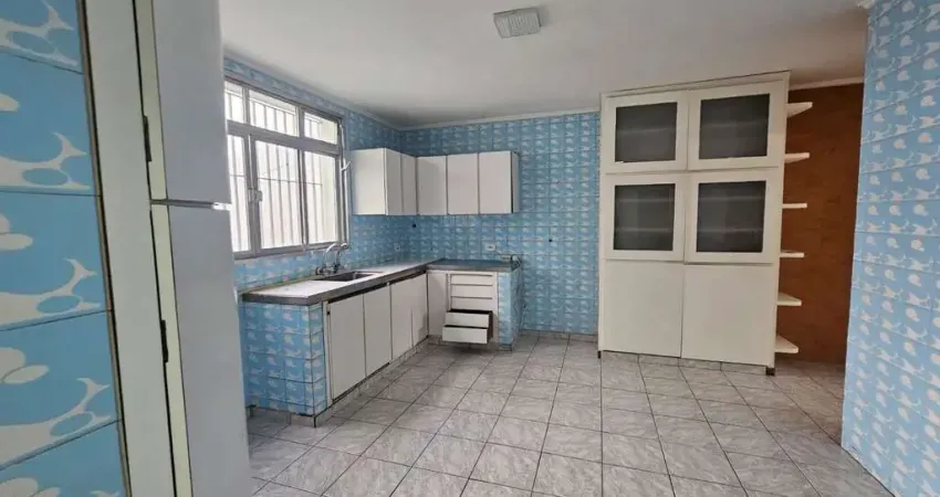 Casa para venda na Vila Gomes Cardim, São Paulo-SP: 2 quartos, 2 suites, 1 sala, 3 banheiros, 2 vagas de garagem.