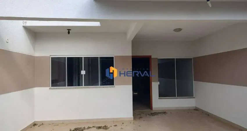 Casa com 3 dormitórios para alugar, 99 m² por R$ 3.300,00/mês - Jardim Itália - Maringá/PR