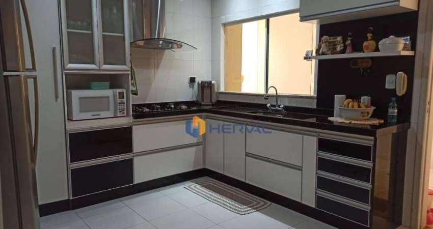 (Aceita troca) Sobrado com 3 quartos à venda, 174 m² por R$ 980.000 - Jardim Fregadolli - Maringá/PR